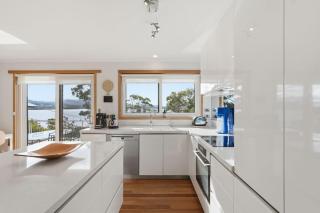 Exquisite Waterfront Oasis Near Bruny Hobart - 1