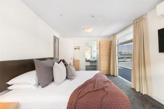 Marina Lake Views 2 Bedroom Apartment - 5