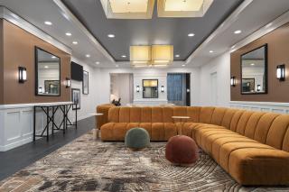 Hampton Inn and Suites Cincinnati - Downtown - 3