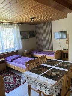 Modrý Pension - 3