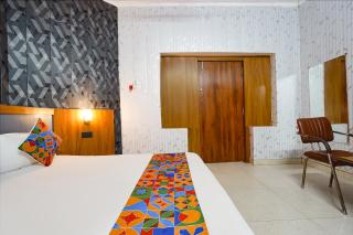 FabHotel Golden Heritage - 3