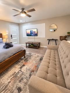 Cozy Studio Near The Domain & Burnet Road - 2