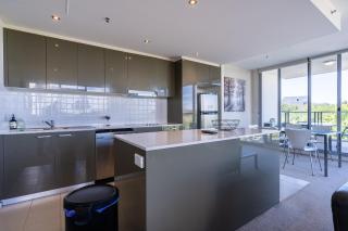 Newa4 Grand 2BR between ANU and City - 6