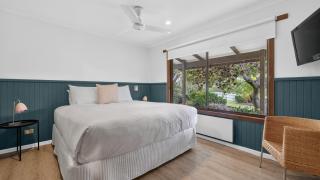 Treetop Retreat House - Spacious Family Getaway - 4