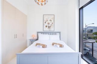 Gorgeous 3BR Townhouse with Private Garden - 6