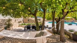 Villa Secret Game by Villas Guide - 1