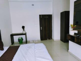 Hotel O Grand - 4