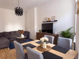Stylishe Maisonette - 4 Schlafplätze - 2 Smart-TVs - 9