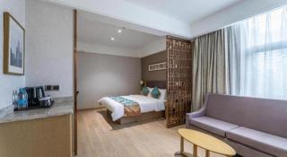 Home Inn Plus Shanghai Middle Ring Jinshajiang Road Fengzhuang Metro Station - 4