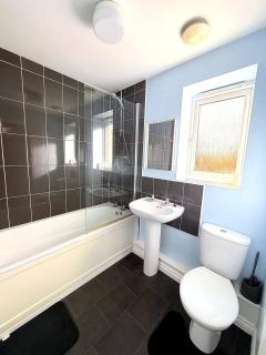 Bright Cosy 1-Bed flat with Free Parking - 5