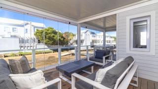 Leeward Beach House on Thesen Island - 8