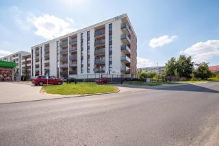 Family Apartment in Łódź with Balcony Close to the Park by Noclegi Renters - 5
