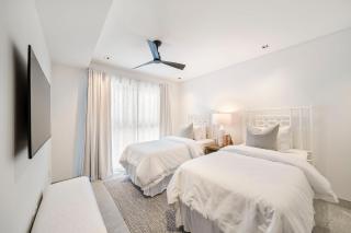 Your Perfect Beachfront Escape - Allure 205 - 3