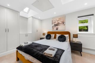 Modern & Historic Mill Flat With Garden View - 1