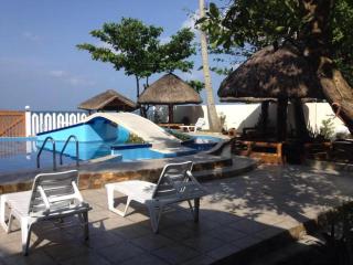 AGM Beachfront Resort - 3