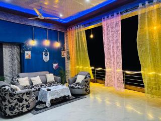 Shourya Home Stay - 5