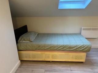 Apartment Sleeps 3 near High Street - 7