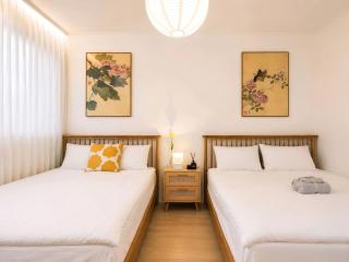 6 minutes by subway from central Seoul, 3-room private house, close to Namsan, Myeongdong, Dongdaemun, Apgujeong, and Seongsu - 9