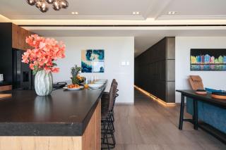 Luxury 2BR Villa with Ocean View The Shore Unit 30 by Bocobay - 6