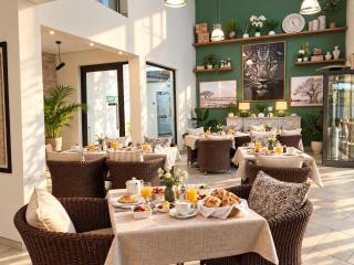 Monte Bello Guesthouse - 1