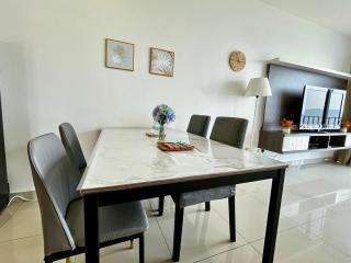 Comfy Trefoil Home-Walk to Setia City Mall & Setia City Convention Centre - 5