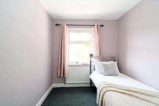 Spacious 3 Bed House nr Chesterfield & Mansfield - 5