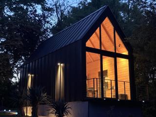 Cabin 16 - 3