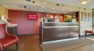 Red Roof Inn Akron - 6