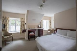 The Bath Hotel - 9