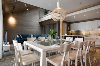 Golden Kero Peak Penthouse by Hilla Villas - 1