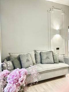Central Family Boutique Apartments 4 - Lviv - 0