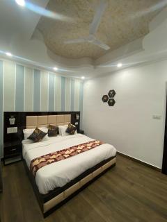 Hotel Mid City - 2