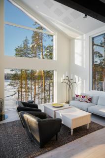 Luxury Lakefront Residence by Hilla Villas - 6