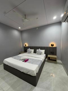 Hotel Tirth - 7
