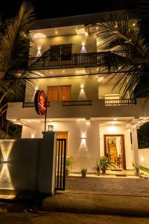 Lay Over Lodge Villa - 3