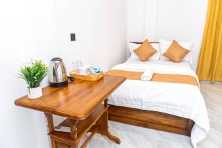 Lay Over Lodge Villa - 1