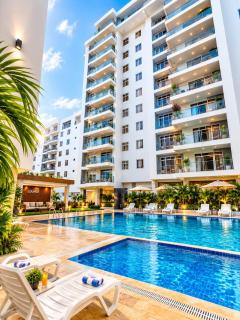 Crowne Paradise Homes Spacious 3-Bedroom Apartment Near Nyali Beach with Oceanic View - 1