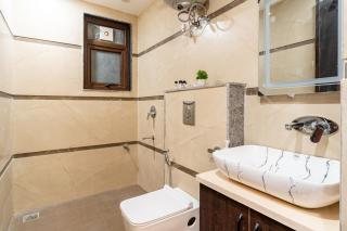 Homlee-Gold-4BHK-Lift-Parking-Vasant Kunj - 7