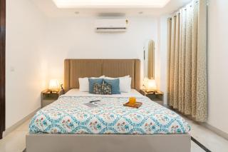 Homlee-Gold-4BHK-Lift-Parking-Vasant Kunj - 9