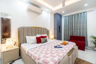 Homlee-Gold-4BHK-Lift-Parking-Vasant Kunj - 5