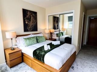 Premium Glasgow City Centre Apartment - 5