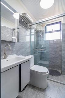 Spacious executive 3bedroom - 6