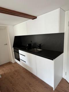 Neue Wohnung mit Balkon & nahe Bushaltestelle nach Saas-Fee - 1