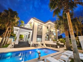 Exclusive Villa City, Beach & Golf - 6