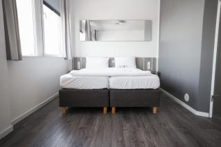 Road House Hotel - 8