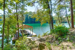 Fire Pit & Lake Views! Wood Creek Lake Cabin - 0