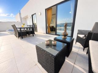 Seafront Penthouse with Large Terrace and Panoramic Views-Mellieha Bay Ghadira - 8