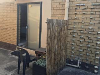 Lion's Den Guesthouse 2 - 4