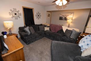 < 1 Mi to Pawnee Park! Cozy Bungalow w/ Gazebo - 8