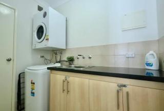 Central Perth 2BR Stay Pool, Gym & Parking - 2